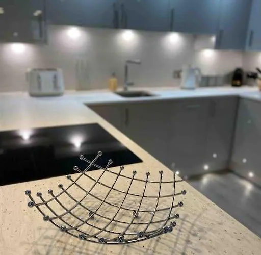 Luxury Town Centre Apartment Walking Distance To Rsc Theatre